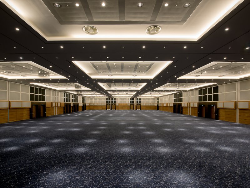 RCL provide remote controlled recessed LED luminaires for 3,100sqm events space