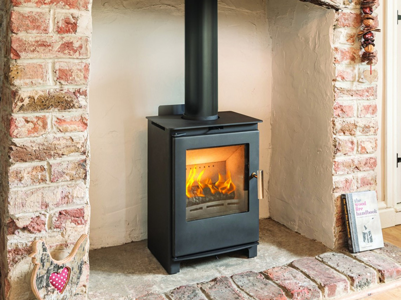Perfect for smaller spaces, Eurostove’s compact Beltane Brue is economic and efficient