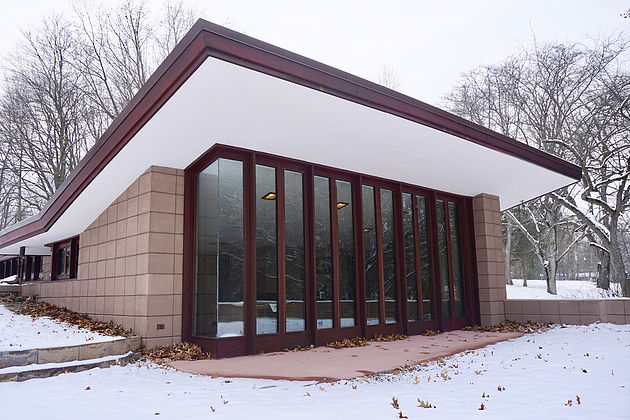 The Eppstein House: a recently restored Frank Lloyd Wright Usonian Home