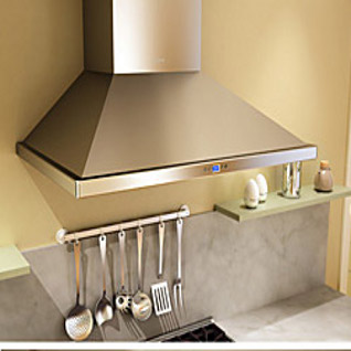 New generation Europa kitchen hood by Zephyr - DesignCurial