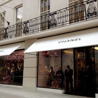 Chanel opens flagship store in London - DesignCurial
